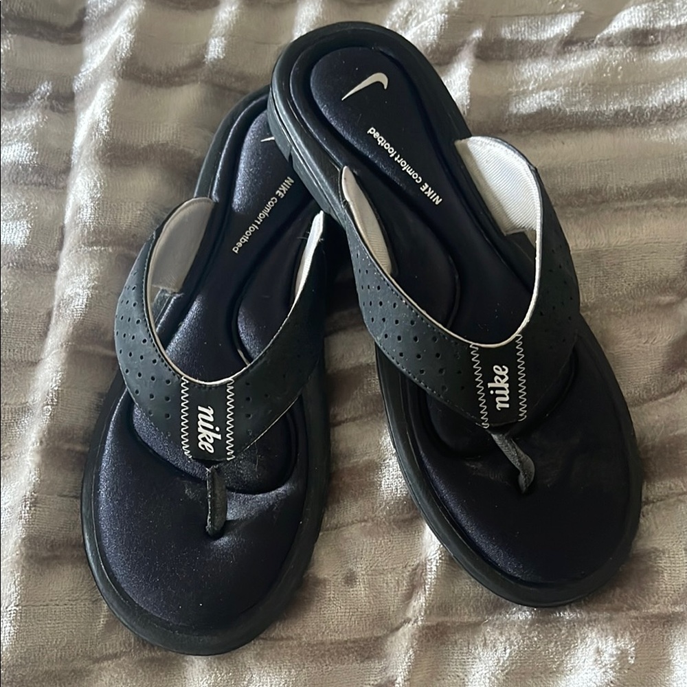 Nike Black Women's Sandals